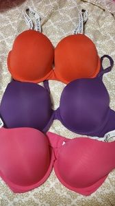 Lot Victoria secret 36D push up t-shirt bra